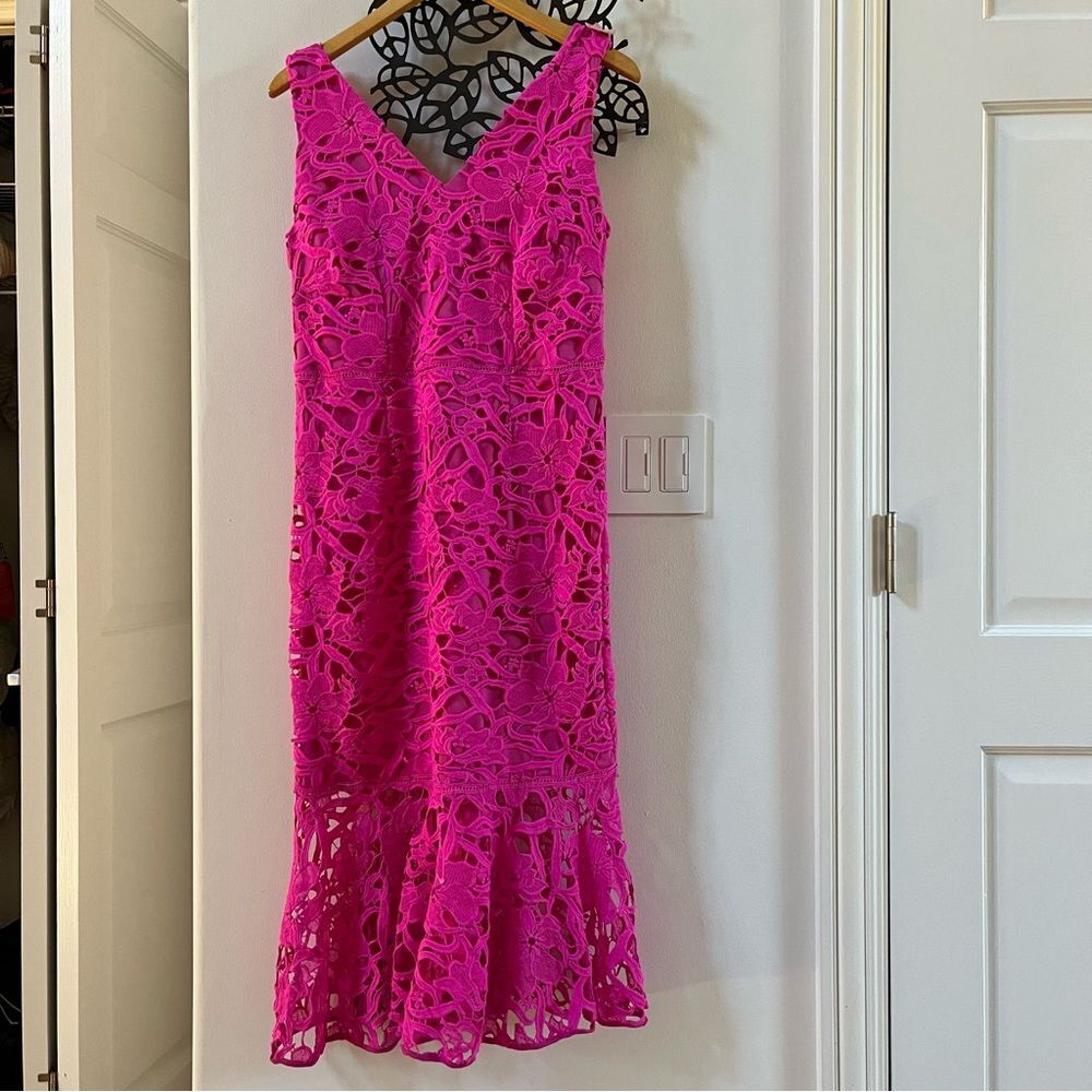 Alexia Admor Crotchet Lace Sheath Midi Dress in Hot Pink 10 NWOT - Picture 5 of 11